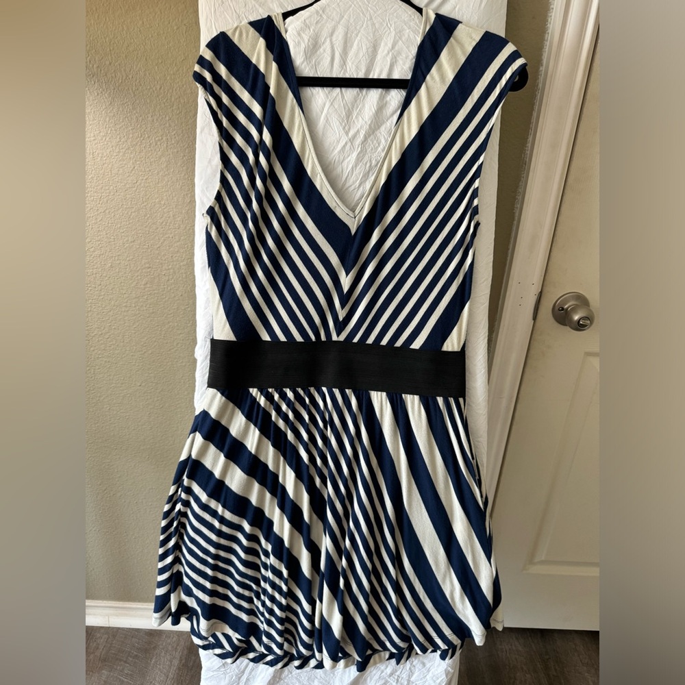 Guess Sleeveless Mini Dress